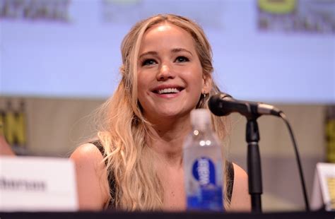 jennifer lawrence s hilarious response to why she broke her ‘don t annoy meryl streep rule