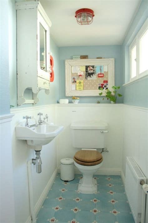 By employing design elements and storage solutions in strategic ways, you can create an attractive small bathroom with big impact. Small Bathroom Decorating Ideas / design bookmark #19799