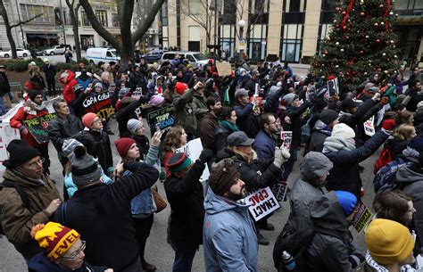Michigan Avenue protest urges boycott, awareness of police misconduct ...