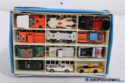 Vintage Hot Wheels 24 Car Collectors Case With Assorted Cars Trucks