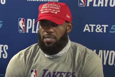 All Hell Broke Loose When Lebron James Showed Up Wearing This Trump Hat Sports With Balls
