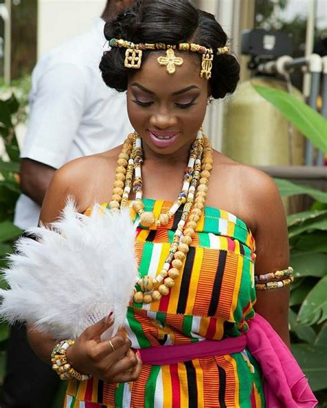 I Do Ghana Bride Mikafui Looks Beautiful On Her Day Ashikimomo Kente Wedding African