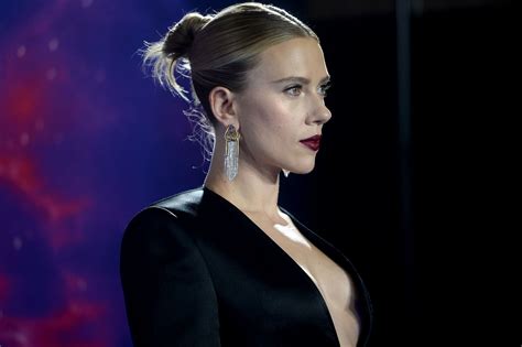 Scarlett Johansson Defends Comments On “politically Correct” Casting Vox