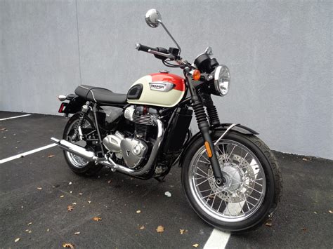 The modern triumph bonneville, released in 2001 to much critical acclaim, is based on the original bonneville this is a 2008 triumph t100 scrambler custom built by hammarhead industries. 2017 Triumph Bonneville T100 - Stock # 2TONET100-822075 ...