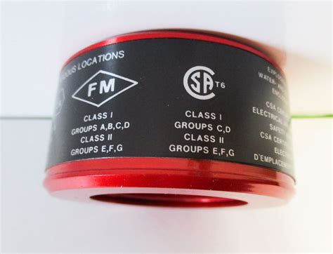 +64 (0)7 850 2610 south africa tel: Surplus New DET-TRONICS Lense Type: C7050