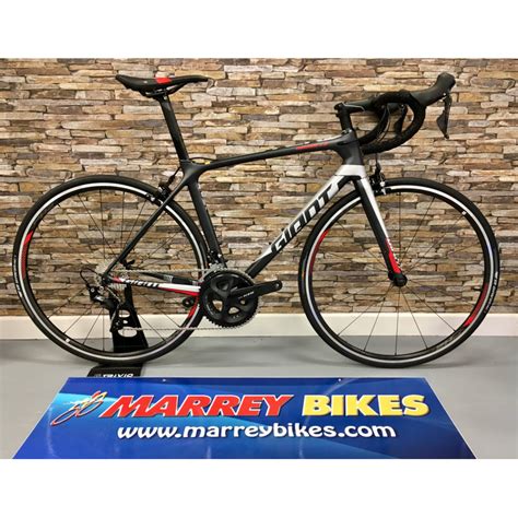 The tcr advanced 1 suits a fast sportive rider or someone racing a4 or a3. Giant TCR ADVANCED 2 2019 Road Bike - Marrey Bikes