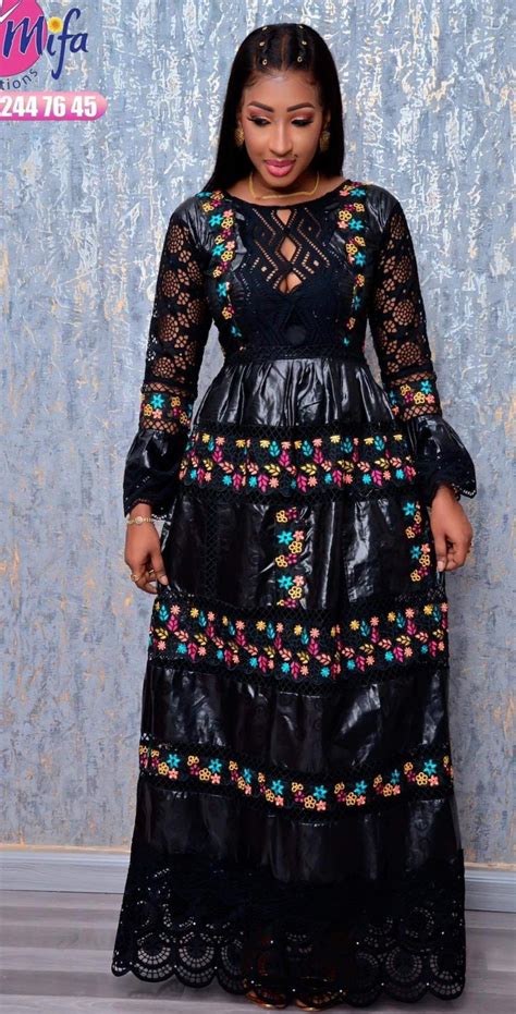 Bazin Africandressstyles Bazin Mode Africaine Robe Longue Mode