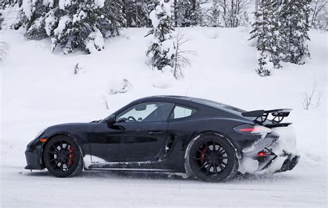 Porsche Cayman Gt Spied Testing With Old Gt Sounds Different Autoevolution