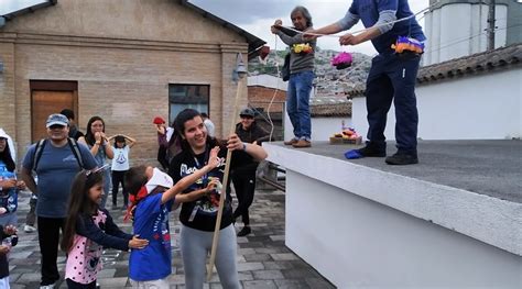Cada año en fiestas de quito se organizan varios campeonatos en oficinas, colegios, familias, plazas y parques. Juegos Tradicionales De Quito Collage : Los Mejores Juegos Tradicionales De Ecuador - Beneficios ...