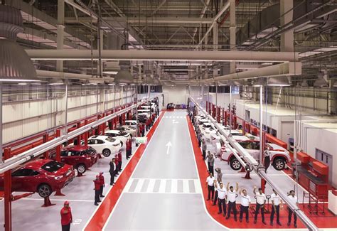 We can perform every service checklist option, such as an oil change, tire rotation. Al-Futtaim Motors opens 3S Toyota service centre - | PMV ...