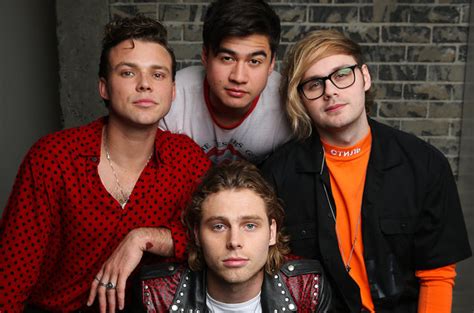 667,213 views, added to favorites 29,090 times. 5 Seconds of Summer's con 'Youngblood' demuestran que ...