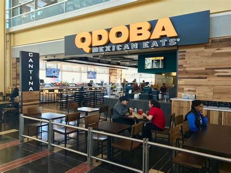 Where To Eat And Drink At Ronald Reagan Washington National Airport