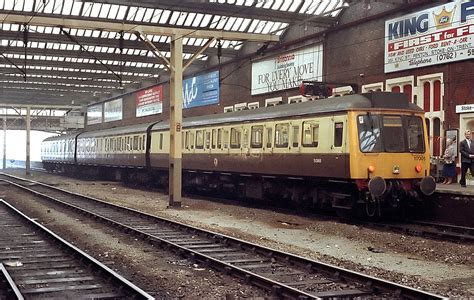 Class 117 Dmu 117305 At Stoke On Trent Sadly Rather A Gra Flickr