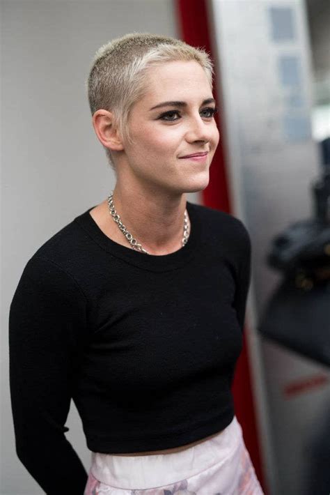 18 Pictures Of Kristen Stewart That Might Make You Pregnant Kristen Stewart Hair Kristen