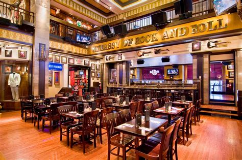 The food served at hard rock cafe in malaysia (ie malacca & kl) is certified halal. A Hard Rock Day's Night