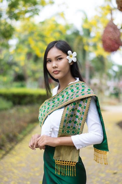 Premium Photo Beautiful Laos Girl In Laos Costume
