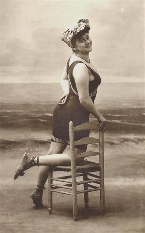 30 vintage pics that defined women s bathing suits in the early 20th century in 2022 bathing