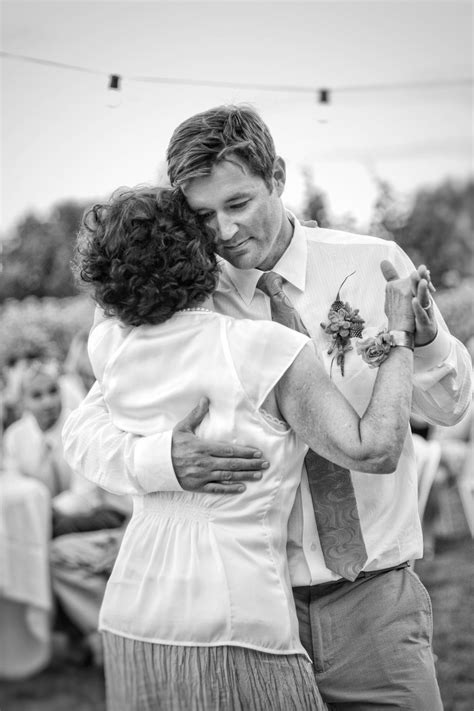 17 Tender Mother Son Wedding Photos That Will Make You