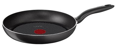 The pan must be cleaned each time it's used to remove the film of grease that can stay on the surface. Tefal Titanium Non-Stick Frying Pan- Black |Elite Housewares