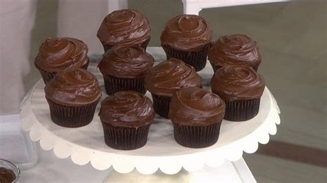 Healthier Dessert Recipes Make Joy Bauers Milkshake And Cupcakes