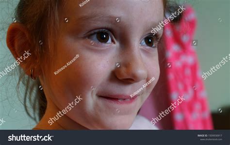 Happy Cheerful Smiling Teen Girl Big Stock Photo 1509930917 Shutterstock