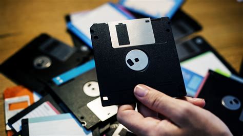 How To Rig Your Android Phone To Play Old Floppy Disk Games Mental Floss