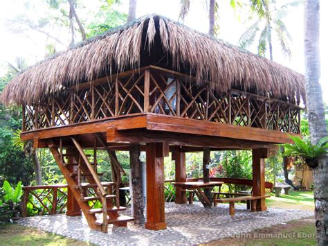 Amakan is the filipino word for the bamboo matting found in traditional philippine stilt houses called bahay kubo/nipa hut. Simple Modern Native House | Bamboo house design, House ...