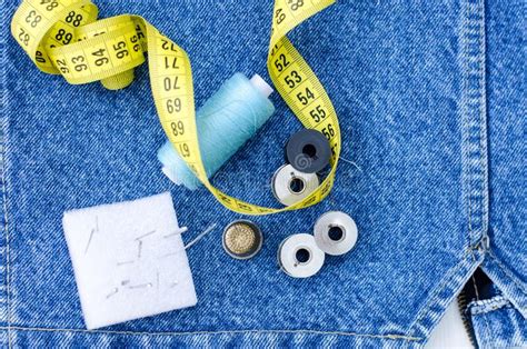 Set Of Threads And Pins Stock Image Image Of Tailor 73622551