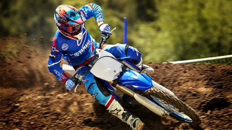 Want to up your wheelie game on a dirt bike? 2018 Yamaha YZ250 Motocross Motorcycle 4K Wallpapers | HD ...