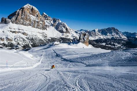 10 Best Ski Resorts In Italy Best Ski Resorts Ski Resort Best Skis