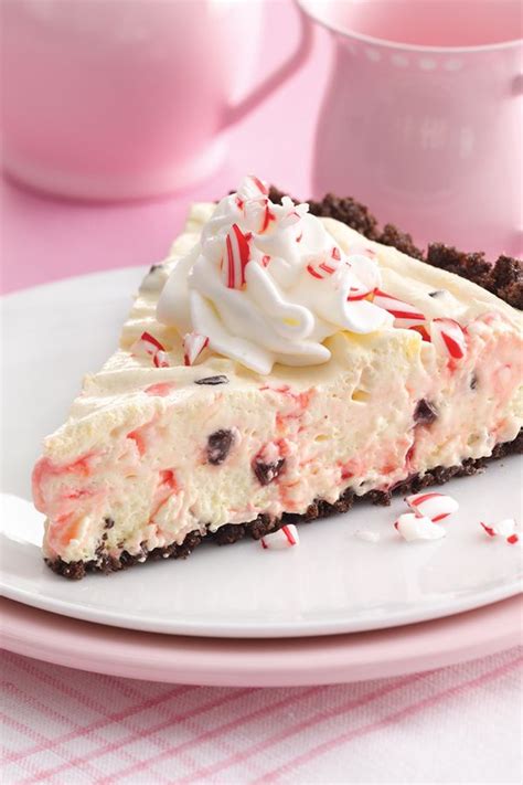 With vanilla biscuits, you will have a new experience with a dessert recipe and it looks tasty. Candyland Peppermint Pie | Recipe | Peppermint pie recipe ...