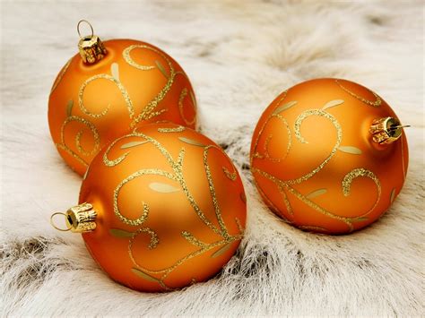 Merry Christmas Christmas Tree Decoration Ball Ornaments Wallpaper 36
