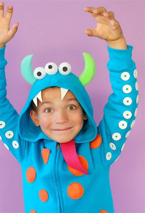 Requires no sewing skills and you can grab a pattern for the pieces in this post! 50+ Creative Homemade Halloween Costume Ideas for Kids