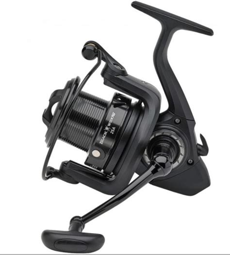 Naviják Daiwa Black Widow Tropic Fishing