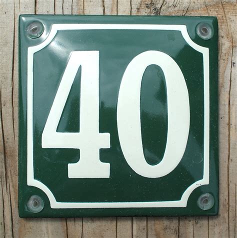 No 40 Green 10x10cm Classic Enamels Signs