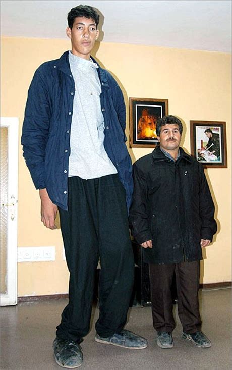 Nykt Now You Know That Worlds Tallest Man Is 8ft 12 Inch 247m