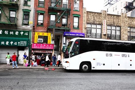 crash shows southern move of chinatown buses wsj