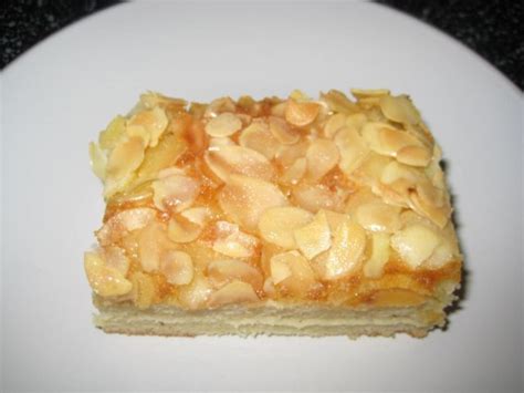Mandel -Blechkuchen Rezept mit Bild