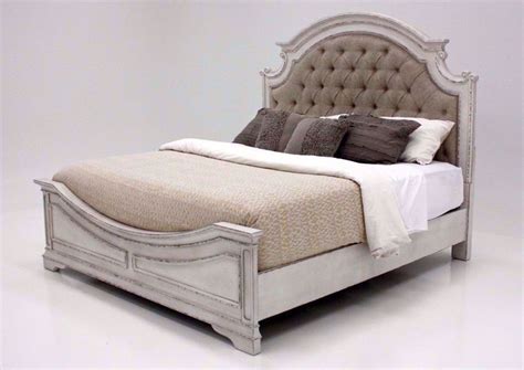 Stevenson Manor King Bed White
