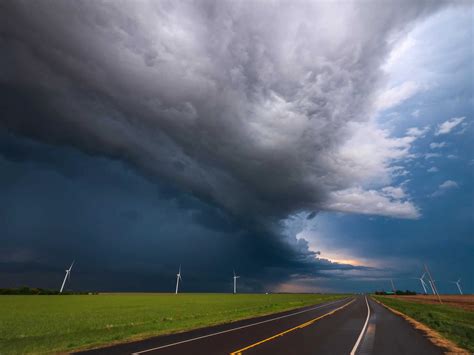 Storm Chasing And Safety Precautions A Storm Chaser Must Follow