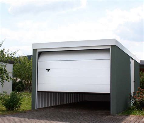 Optional können sie durch das verwenden eines handsenders die garage auch von außen mit nur einem knopfdruck öffnen und schließen.allgemeine. Stahlgarage „Flach" mit Sektionaltor - Shop NS-Design-Systeme