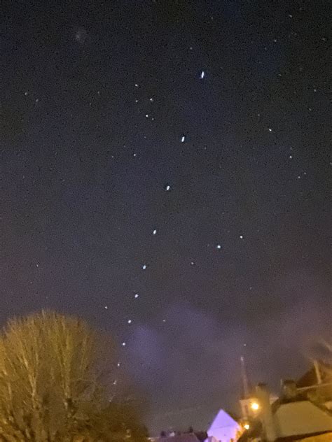 Insolite Ces étranges Points Lumineux Que Lon Reverra Dans Le Ciel