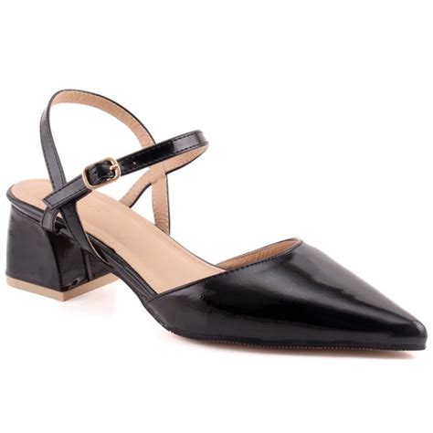 Pointed Toe Sandals