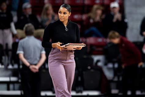 How Texas A Ms Sydney Carter Ignored The Critics And Remains True To Herself Basketball Addict