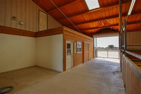 Turn Key Personal Barndominium And Equine Facility Weatherford