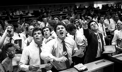 However, stocks had already fallen by 20. It's October: will the stock market crash? | INTHEBLACK