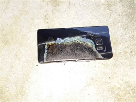 Yet another galaxy note 7 explosion incident has taken place and it couldn't have come at a worse time for samsung. Samsung Galaxy Note 7 Explodes in Australia; Leaves Owner ...