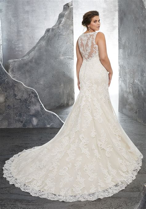 Today, you can see more and more new styles and fashion wedding gowns for plus size bride. Keri Plus Size Wedding Dress | Style 3233 | Morilee