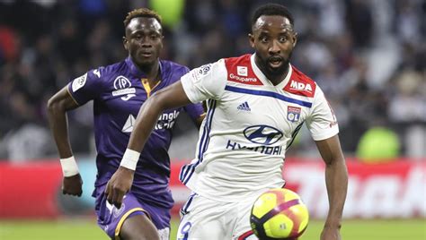 Check spelling or type a new query. Moussa Dembélé los marca a pares y llega en racha al Camp Nou
