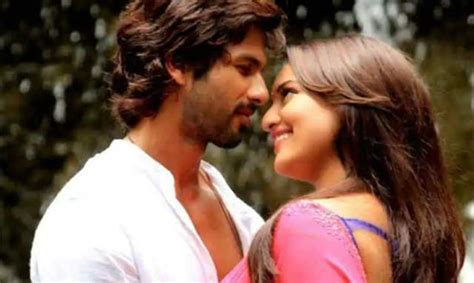 Sonakshi Sinha Reveals Truth Behind Dating Shahid Kapoor India Forums